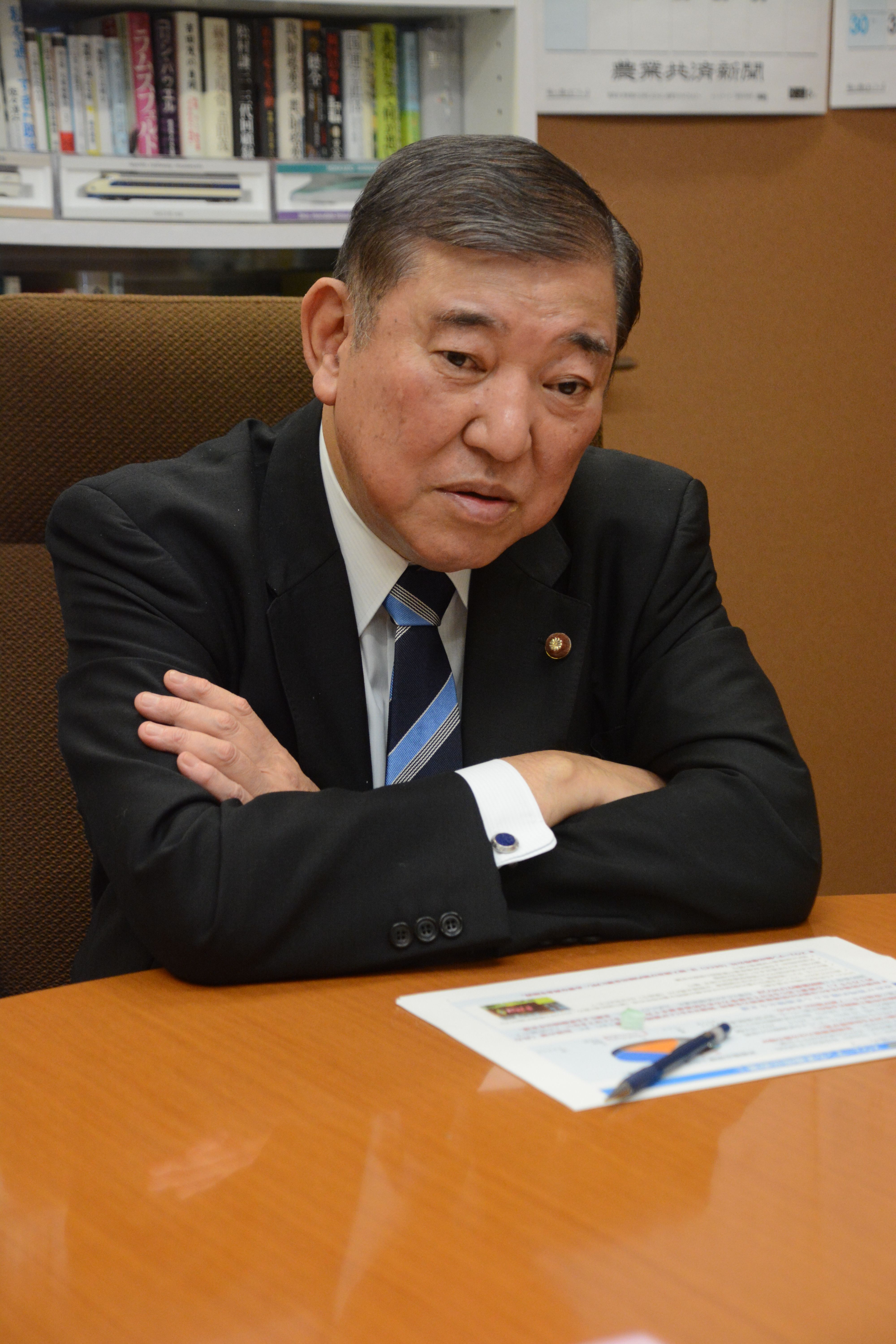 初代の地方創生担当相を務めた石破茂氏